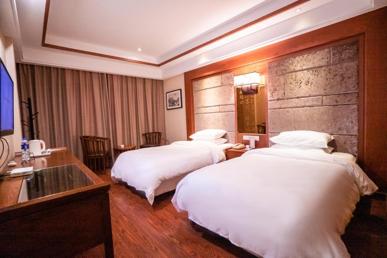 Wuyue Qianmen Hotel Jiaxing Buitenkant foto